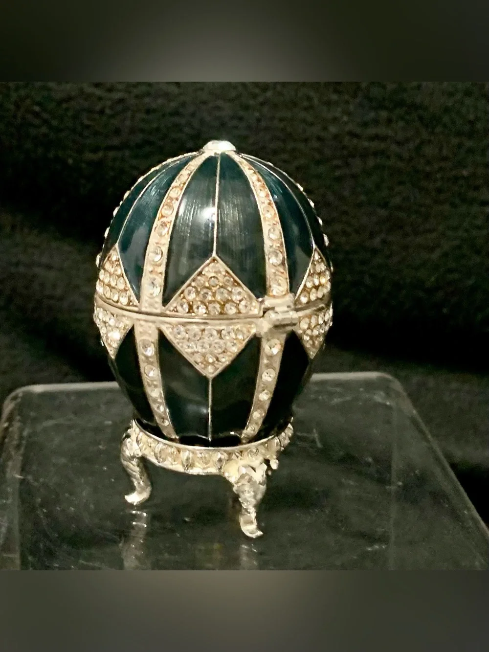 ✨ Fitz & Floyd Fabergé-Inspired Jeweled Egg Wine Charm Set – (6) Charms